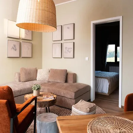 Cozy By The Holiday home *