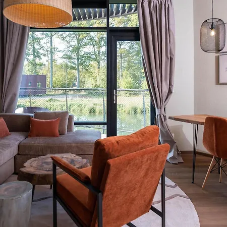 Cozy By The Holiday home *